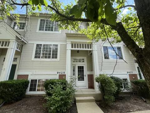 9425 Harrison St #5-714, Des Plaines, IL 60016