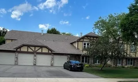 1220 Streamwood Ln #362, Vernon Hills, IL 60061