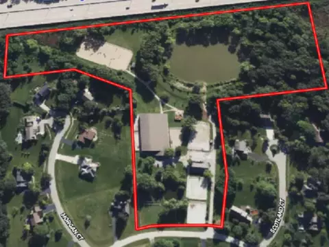 14314 Towne Trl, Green Oaks, IL 60048
