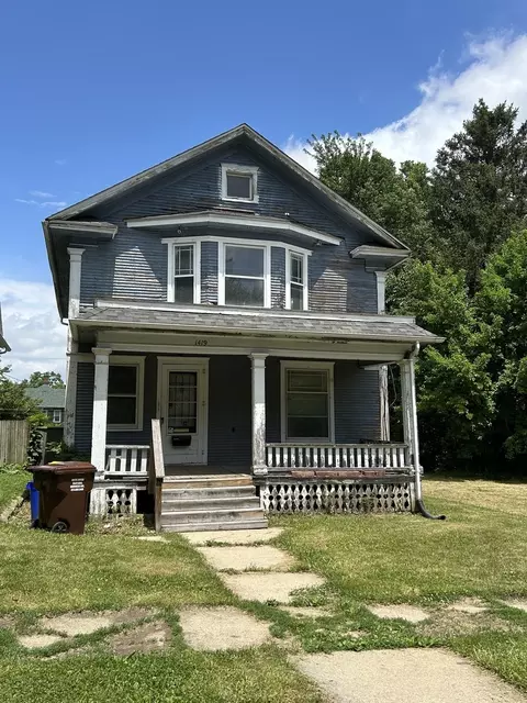 1419 Chestnut St, Rockford, IL 61102