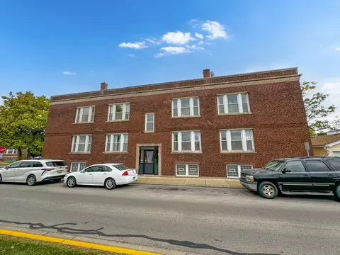 1900 Harvey Ave, Berwyn, IL 60402