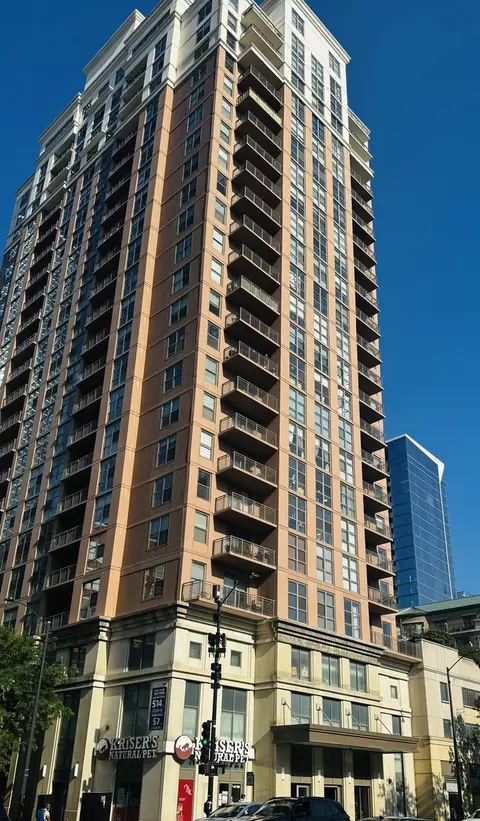 1101 S State St #2104, Chicago, IL 60605