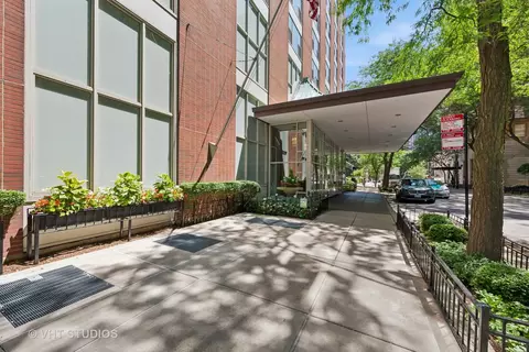 1325 N State Pkwy #6D, Chicago, IL 60610