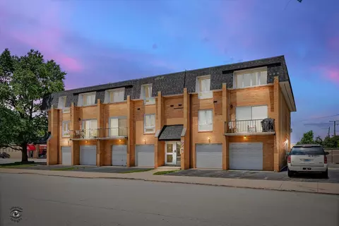 9741 S Cicero Ave #1A, Oak Lawn, IL 60453