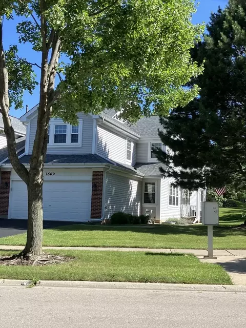 1669 Saint Ann Dr, Hanover Park, IL 60133
