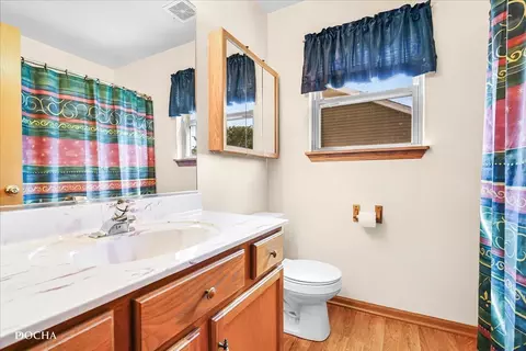 Bath - 2006 Westmore Grove Dr, Plainfield, IL 60586 photo 3 of 3