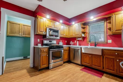 Kitchen - 1201 W Mill St, Bloomington, IL 61701 photo 3 of 4