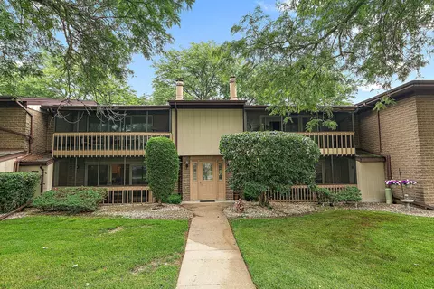 15713 Orlan Brook Dr #97, Orland Park, IL 60462