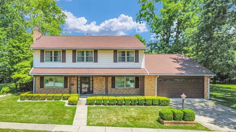 1104 Mitchem Dr, Urbana, IL 61801