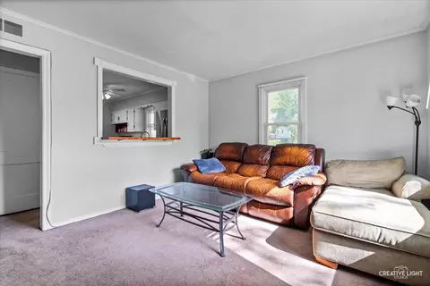 Living - 424 Howard Ave, Aurora, IL 60506 photo 1 of 1