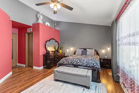 Bedroom - 1691 Spaulding Rd, Bartlett, IL 60103 photo 1 of 3