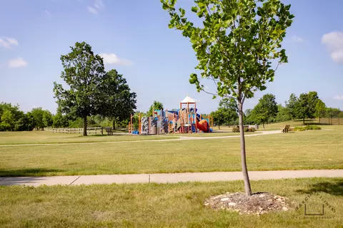 Exterior - 1691 Spaulding Rd, Bartlett, IL 60103 photo 3 of 5