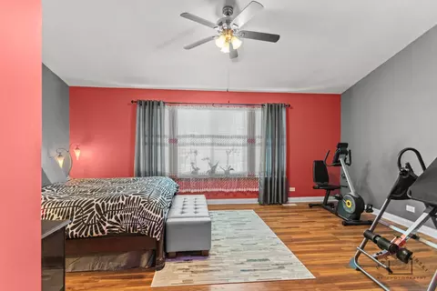 Bedroom - 1691 Spaulding Rd, Bartlett, IL 60103 photo 2 of 3