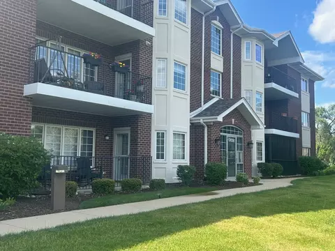 13058 Laurel Glen Ct #203, Palos Heights, IL 60463