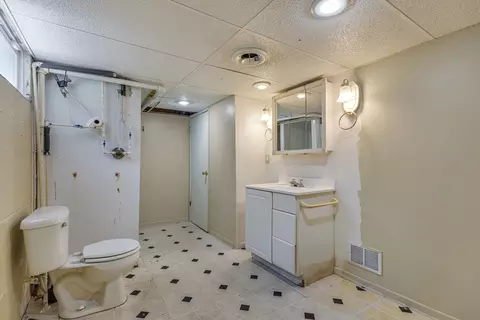 Bath - 635 E Prairie St, Marengo, IL 60152 photo 3 of 3