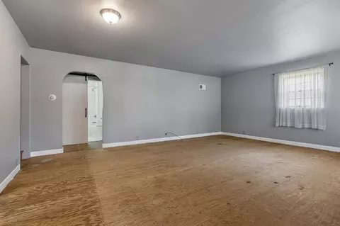 Living - 635 E Prairie St, Marengo, IL 60152 photo 3 of 3