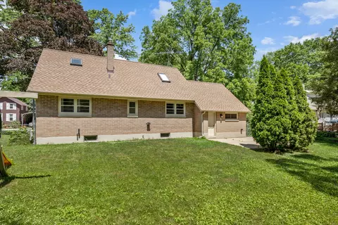 Exterior - 635 E Prairie St, Marengo, IL 60152 photo 4 of 8