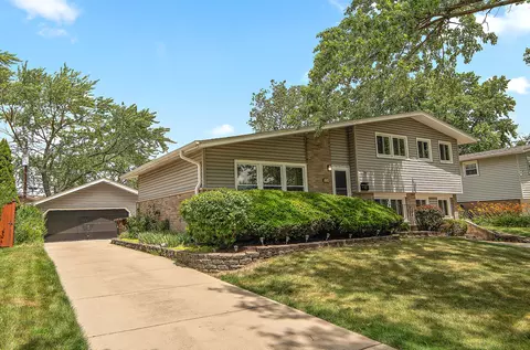 Exterior - 5754 150th St, Oak Forest, IL 60452 photo 2 of 5