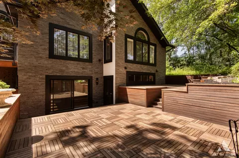 Exterior - 113 Oak Ridge Dr E, Burr Ridge, IL 60527 photo 4 of 12