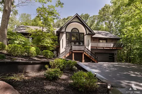113 Oak Ridge Dr E, Burr Ridge, IL 60527