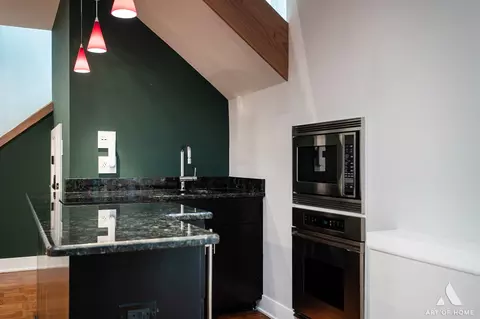 Kitchen - 113 Oak Ridge Dr E, Burr Ridge, IL 60527 photo 3 of 3
