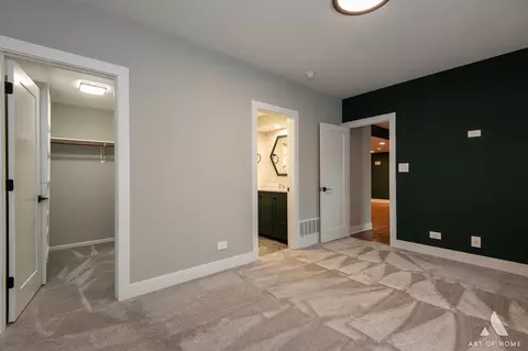 Bedroom - 113 Oak Ridge Dr E, Burr Ridge, IL 60527 photo 2 of 4