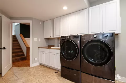 Other - 113 Oak Ridge Dr E, Burr Ridge, IL 60527 photo 8 of 11