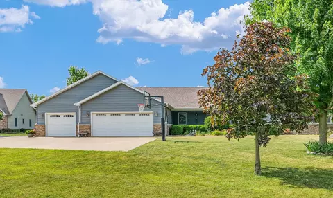 1125 Park Dr, Paxton, IL 60957
