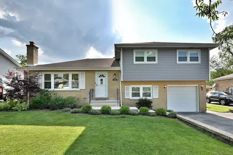 758 N Kenilworth Ave, Elmhurst, IL 60126