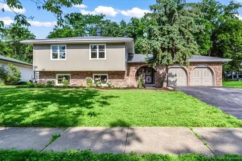 3410 Venard Rd, Downers Grove, IL 60515