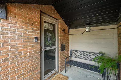 Exterior - 592 E 13th St, Lockport, IL 60441 photo 7 of 10