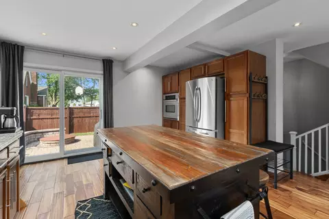 Kitchen - 592 E 13th St, Lockport, IL 60441 photo 4 of 4