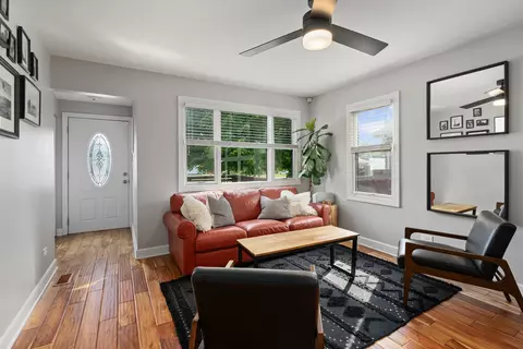 Living - 592 E 13th St, Lockport, IL 60441 photo 1 of 3