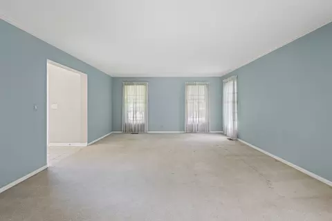 730 Kylemore Dr, Des Plaines, IL 60016 photo 5