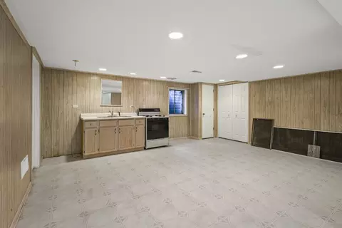 730 Kylemore Dr, Des Plaines, IL 60016 photo 27
