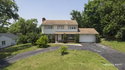 3 S138 Park Blvd, Glen Ellyn, IL 60137