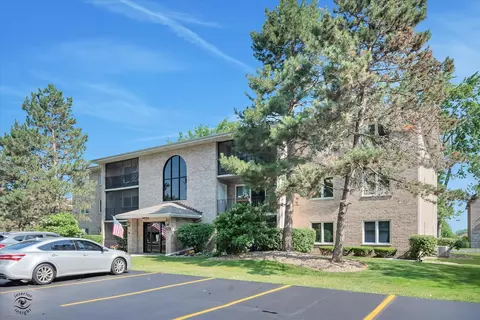 4950 134th Ct #510, Crestwood, IL 60418