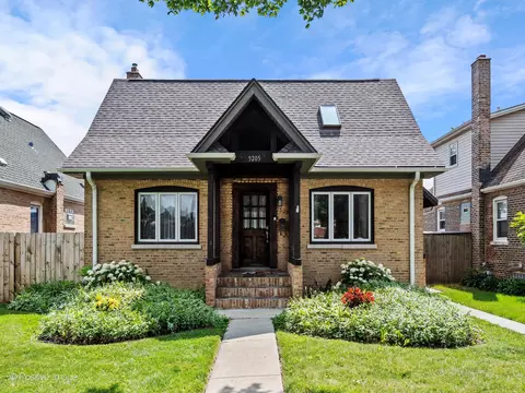 5205 S Nashville Ave, Chicago, IL 60638