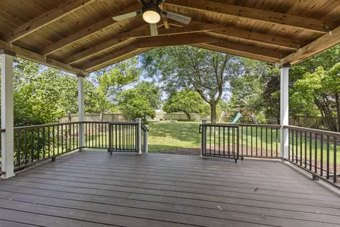 802 Barton Dr, Oswego, IL 60543 photo 25