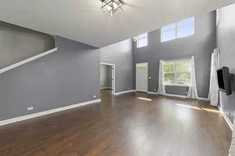 802 Barton Dr, Oswego, IL 60543 photo 5
