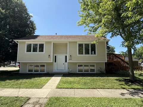 532 Harvey St, Dekalb, IL 60115