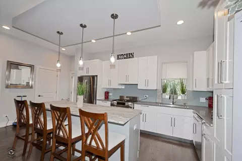 Kitchen - 609 E 48th St, Chicago, IL 60615 photo 1 of 3