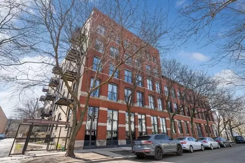 2511 W Moffat St #305-D, Chicago, IL 60647