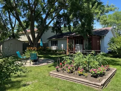 3105 Fox Hill Rd, Aurora, IL 60504 photo 5