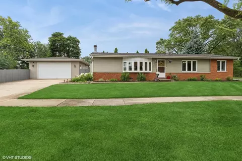 609 N Eastman Dr, Mount Prospect, IL 60056