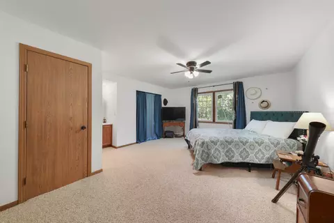 Bedroom - 165 Valley View Dr, Seneca, IL 61360 photo 3 of 3
