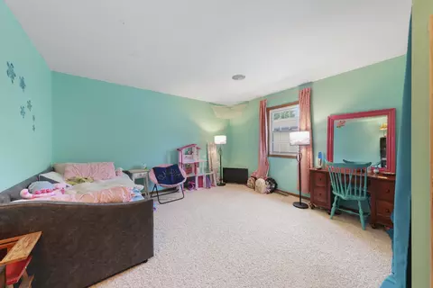 Bedroom - 165 Valley View Dr, Seneca, IL 61360 photo 2 of 3