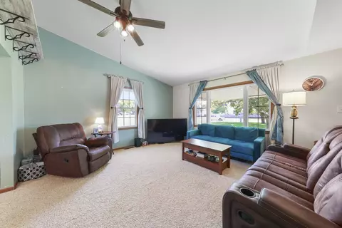 Living - 165 Valley View Dr, Seneca, IL 61360 photo 2 of 3