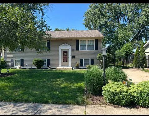 4 Sinde Cir, Romeoville, IL 60446