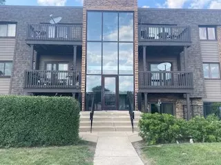 1486 Stonebridge Cir #A3, Wheaton, IL 60189